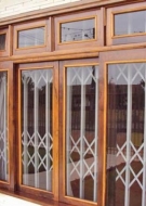 Portas e Janelas de Madeira