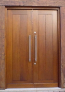 Portas e Janelas de Madeira
