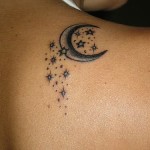 Tatuagens-Femininas-Delicadas-No-Ombro-Lua-e-Estrelas
