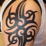 Tatuagens-masculinas-tribal-ombro