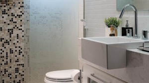banheiros-decorados-com-pastilhas-13