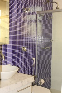 banheiros-decorados-com-pastilhas-30