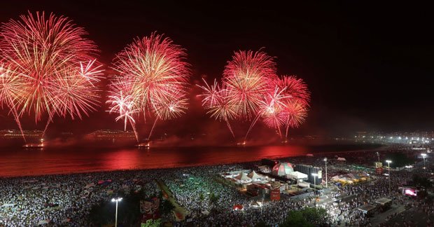 Queima de Fogos em Copacabana. (Foto: Reprodução)